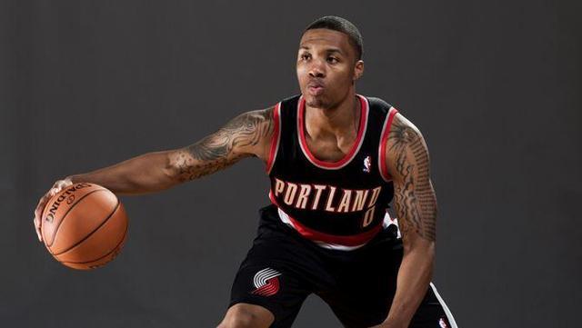 曼城大幅轮换？夸安萨：他们今晚首发的球员有些也是世界级的