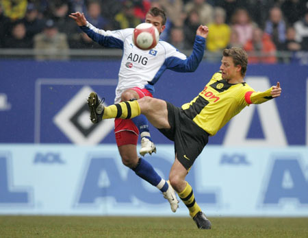 疑是他们冲 疑是他们冲